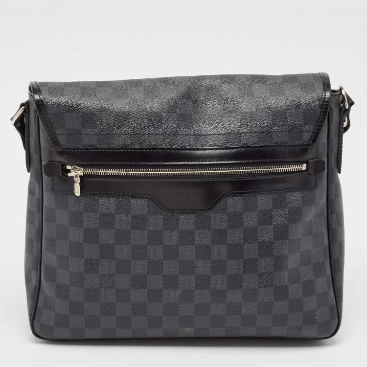 Pre Owned Louis Vuitton Damier Graphite Canvas Daniel MM Messenger Bag
