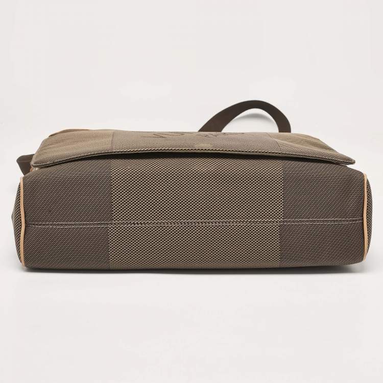 مملوكة مسبقًا Louis Vuitton Terre Damier Geant Canvas Messenger Bag
