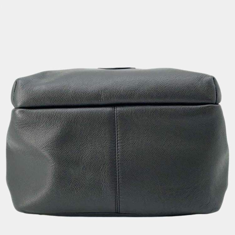 Pre Owned Louis Vuitton Noir Taiga Leather Discovery Backpack