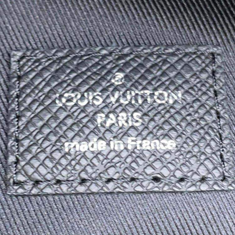 Pre Owned Louis Vuitton Noir Taiga Leather Discovery Backpack