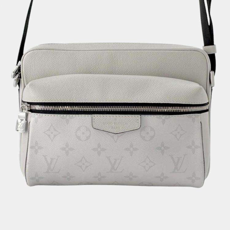 Pre Owned Louis Vuitton Antarctica Taigarama Monogram Outdoor Messenger PM