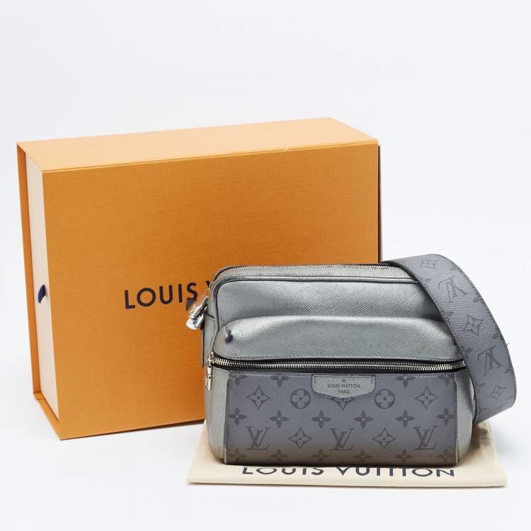 مملوكة مسبقًا Louis Vuitton Gunmetal Taigarama Canvas and Leather Outdoor Messenger Bag
