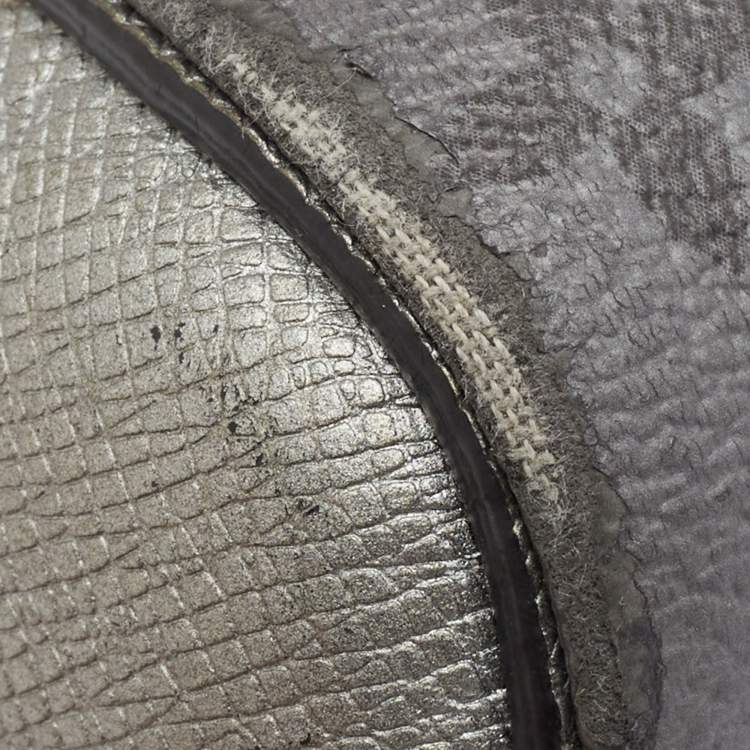 مملوكة مسبقًا Louis Vuitton Gunmetal Taigarama Canvas and Leather Outdoor Messenger Bag