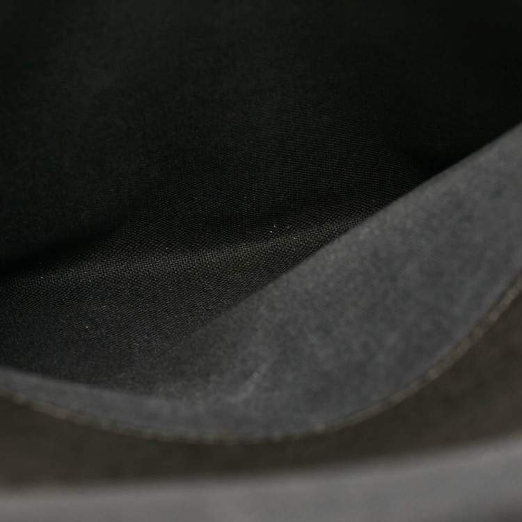 Pre Owned Louis Vuitton Black Taiga Leather Roman MM Bag