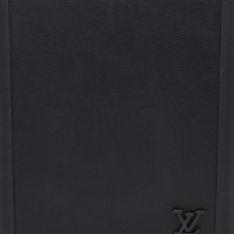 Pre Owned Louis Vuitton Black Taurillon Leather Horizon 55 Suitcase