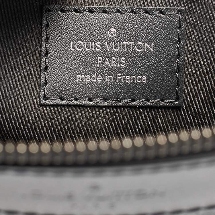Pre Owned Louis Vuitton Monogram Eclipse Canvas Discovery GM Pochette