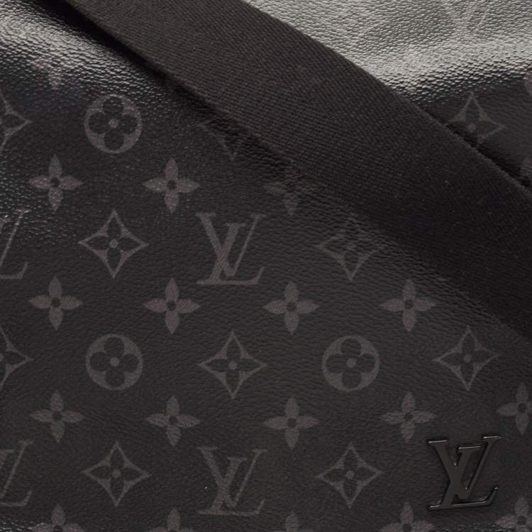 مملوكة مسبقًا Louis Vuitton Monogram Eclipse Canvas District PM Bag