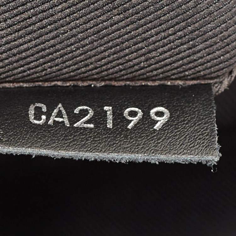 مملوكة مسبقًا Louis Vuitton Monogram Eclipse Canvas District PM Bag