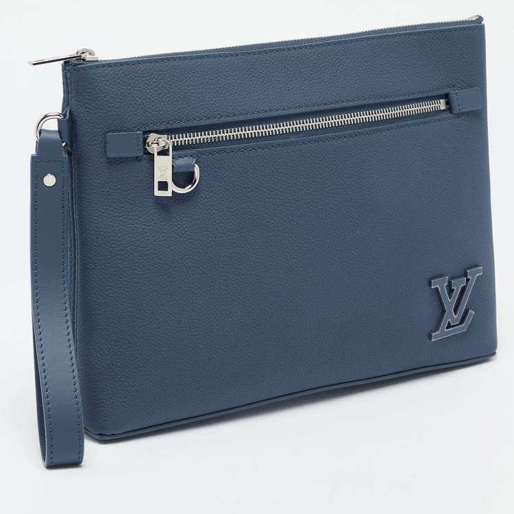 Pre Owned Louis Vuitton Bleu Atlantique Leather Takeoff Pouch