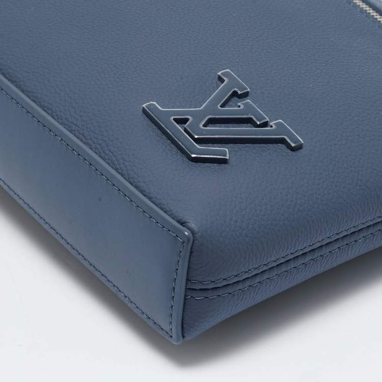 Pre Owned Louis Vuitton Bleu Atlantique Leather Takeoff Pouch