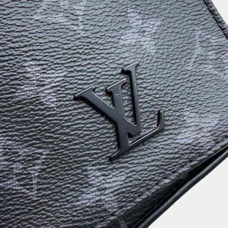 Pre Owned Louis Vuitton District Nv2 Noir Monogram Eclipse Size Pm