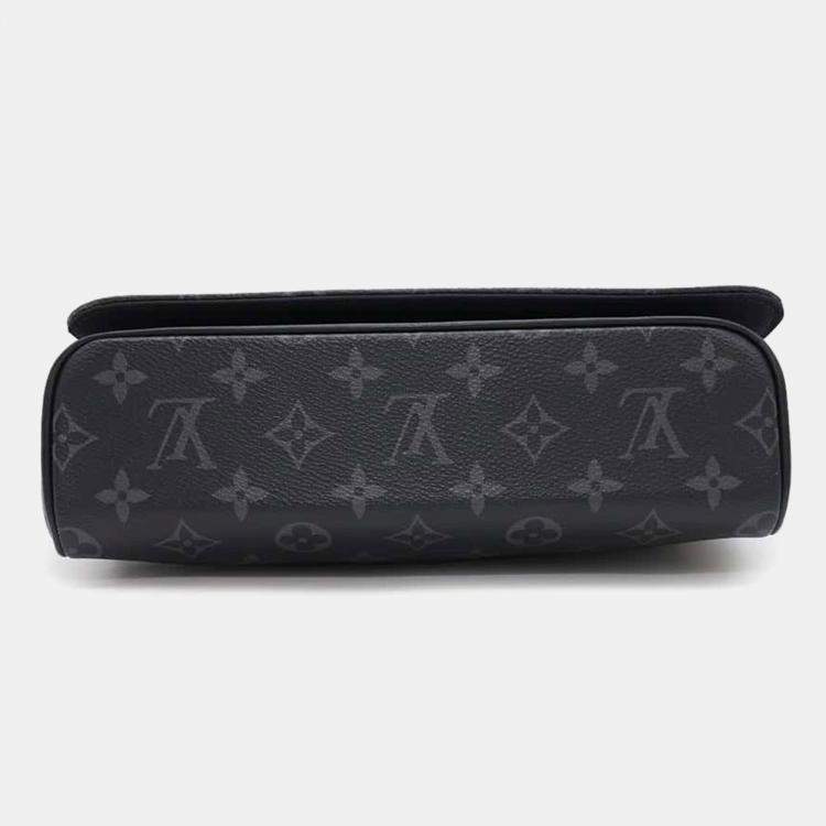 Pre Owned Louis Vuitton District Nv2 Noir Monogram Eclipse Size Pm