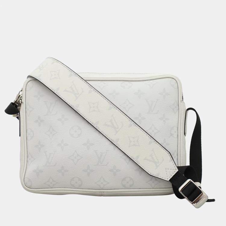 Pre Owned Louis Vuitton White & Grey Coated Canvas Antarctica Monogram Outdoor PM Messenger Bag