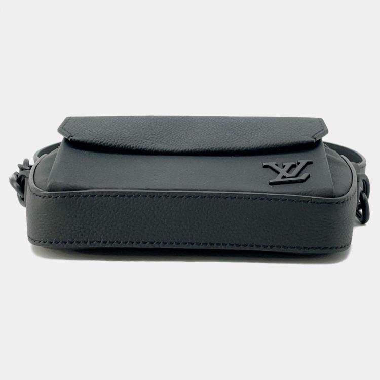 Pre Owned Louis Vuitton Noir Leather Pilot Wearable Wallet 