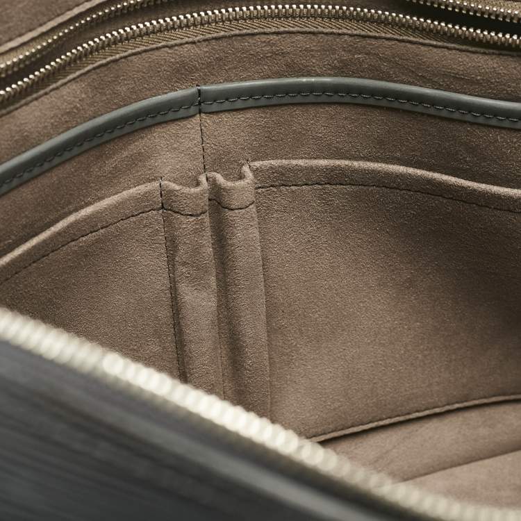 Pre Owned Louis Vuitton Black Epi Leather Porte Documents Jour Bag