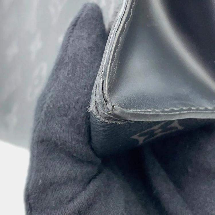 Pre Owned Louis Vuitton Pochette Voyage Noir Monogram Eclipse Size Mm
