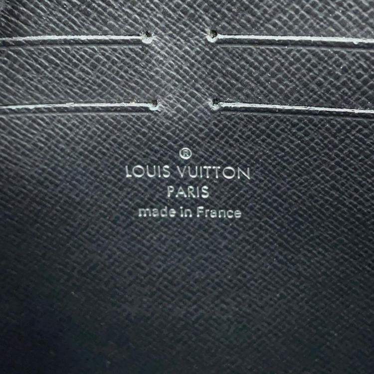 Pre Owned Louis Vuitton Pochette Voyage Noir Monogram Eclipse Size Mm