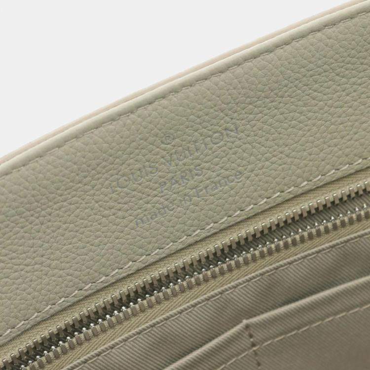 Pre Owned Louis Vuitton Fastline Beige Leather Tote Bag