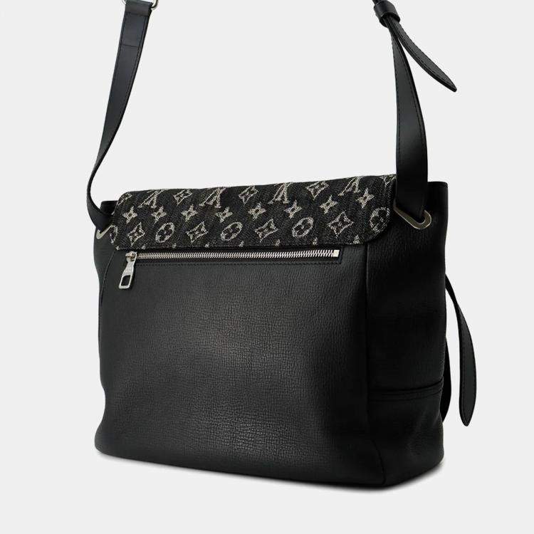 Pre Owned Louis Vuitton Busus Tokyo Noir Monogram Denim Taurillon Leather Shoulder Bag