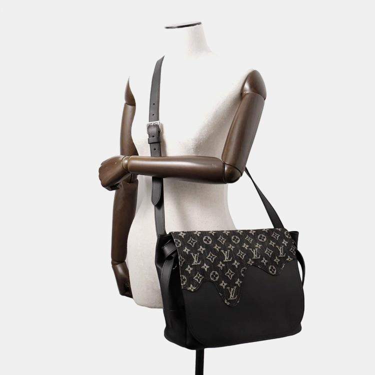 Pre Owned Louis Vuitton Busus Tokyo Noir Monogram Denim Taurillon Leather Shoulder Bag