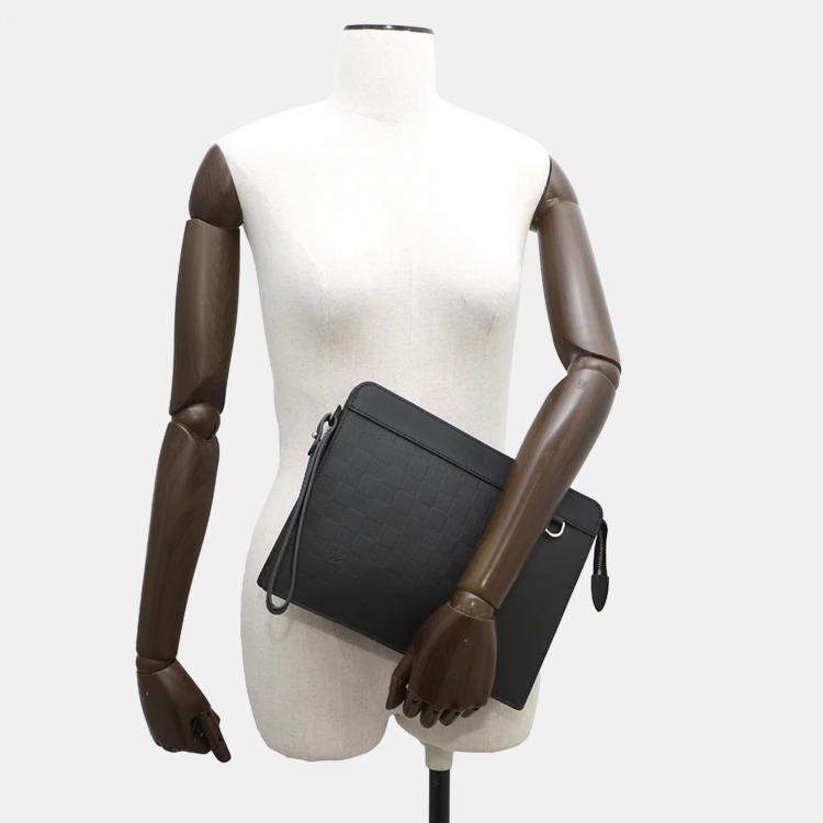 Pre Owned Louis Vuitton Stand Pouch Noir Damier Infini Leather Clutch Bag
