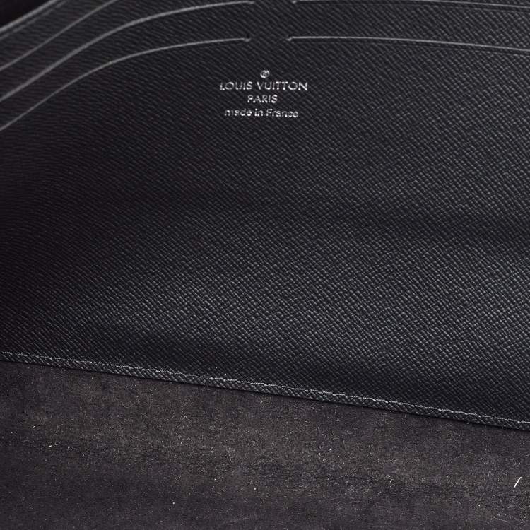 Pre Owned Louis Vuitton Black Epi Leather Pochette Homme Clutch Bag