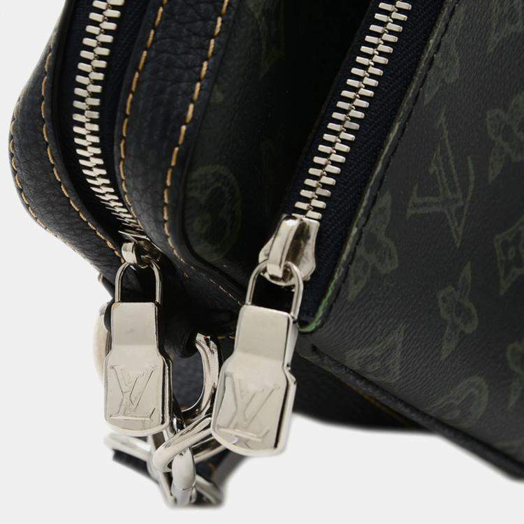 Pre Owned Louis Vuitton Trio Messenger Black Canvas Shoulder Bag
