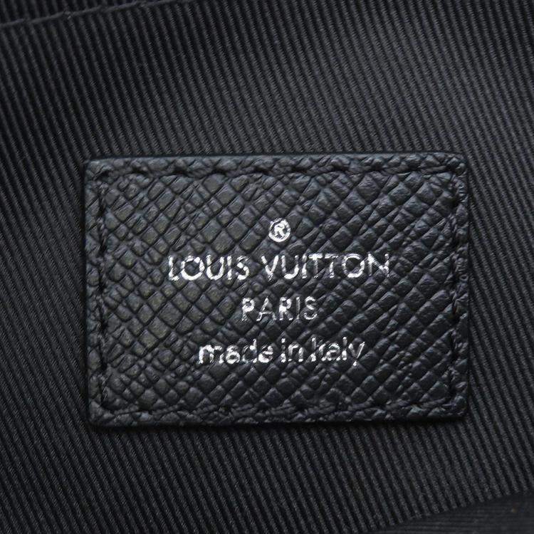 Pre Owned Louis Vuitton Outdoor Messenger Noir Taiga Leather Monogram Eclipse Size Pm