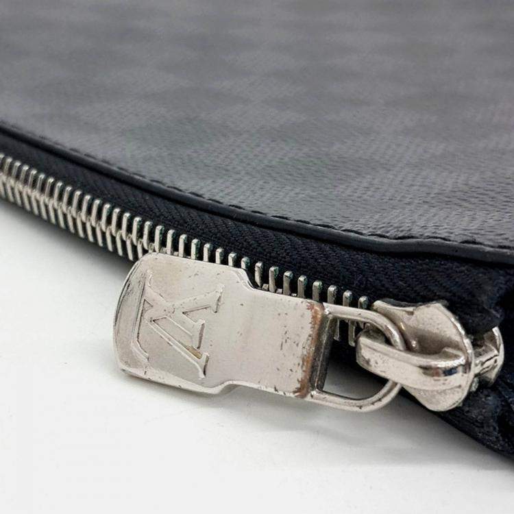 Pre Owned Louis Vuitton Black Leather Graphite Pochette Jour GM bag