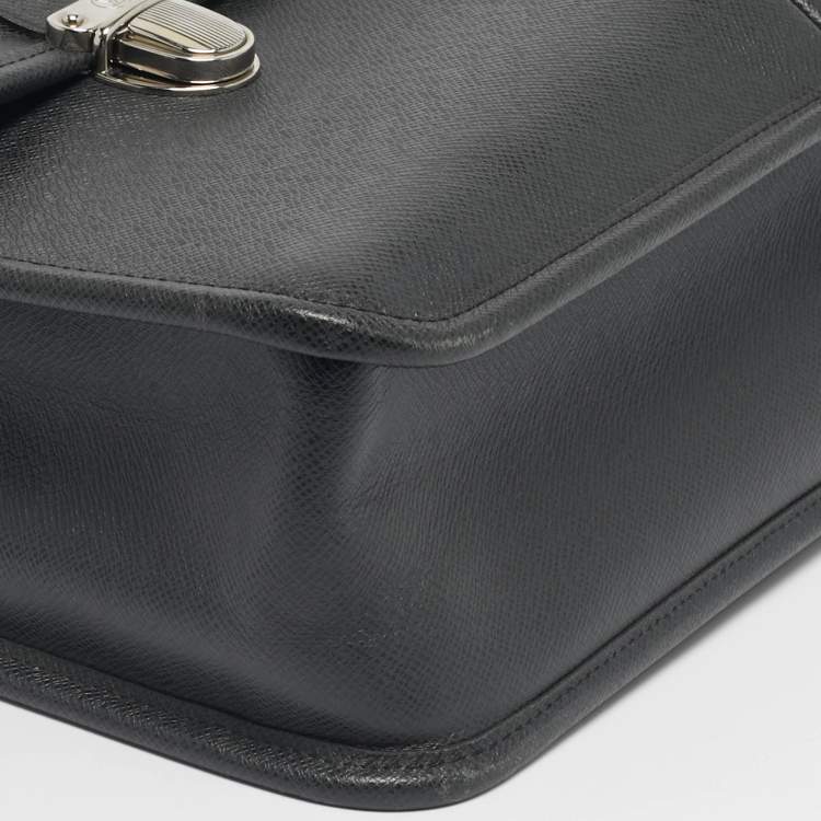 Pre Owned Louis Vuitton Black Taiga Leather Alexei Messenger Bag