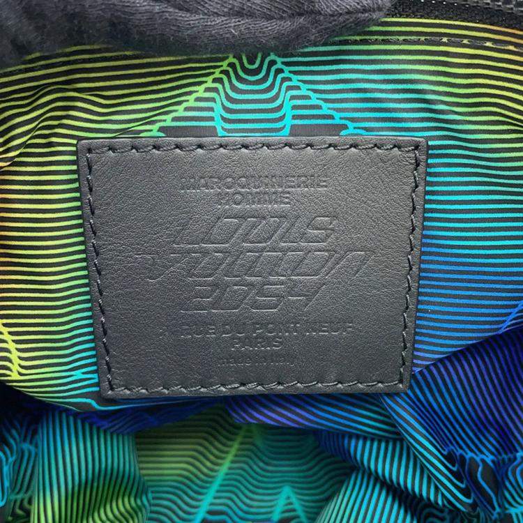 Pre Owned Louis Vuitton 2054 Ii Expandable Polochon Black Nylon Leather Bag