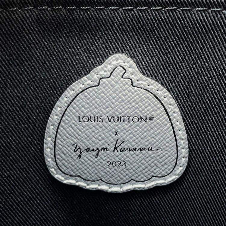 Pre Owned Louis Vuitton Lv × Yk Sac Plat Noir Monogram Eclipse Painted Dot