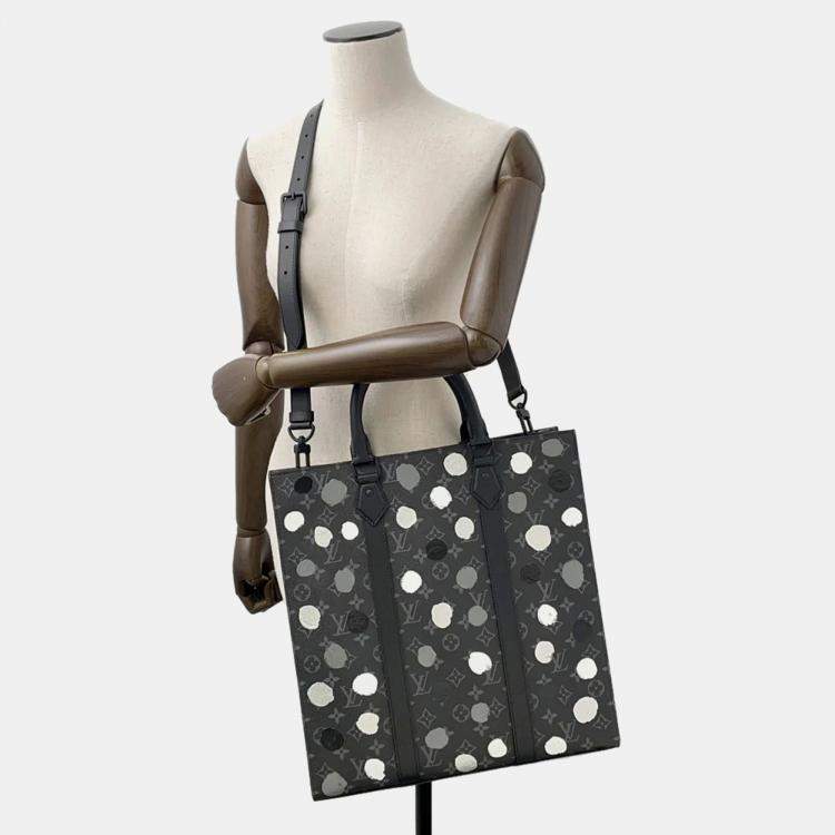Pre Owned Louis Vuitton Lv × Yk Sac Plat Noir Monogram Eclipse Painted Dot