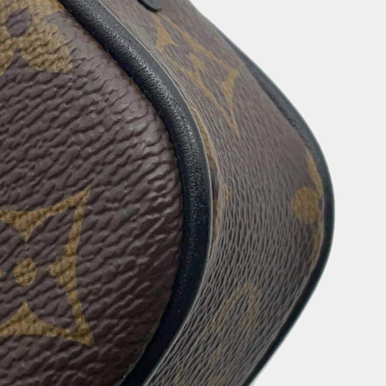 Pre Owned Louis Vuitton Pochette Volga Noir Monogram / Solar Powered Ray