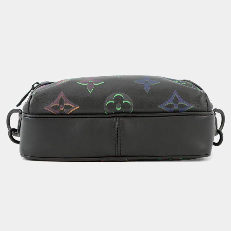 Pre Owned Louis Vuitton Comet Messenger Noir Calf Leather Monogram Pattern Size PM