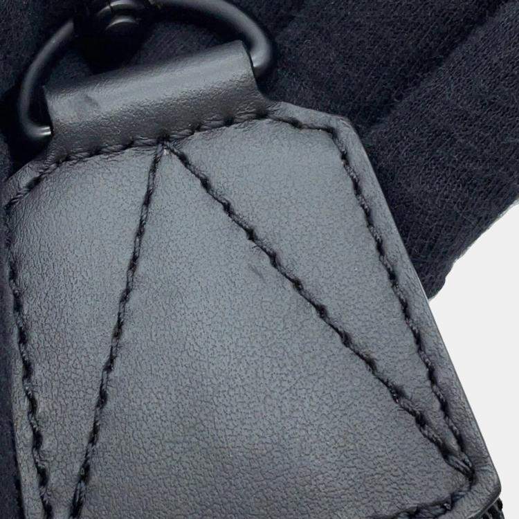 Pre Owned Louis Vuitton Comet Messenger Noir Calf Leather Monogram Pattern Size PM