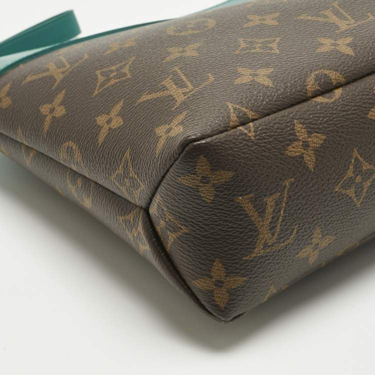 مملوكة مسبقًا Louis Vuitton Borneo Monogram Canvas Pochette Voyage Souple