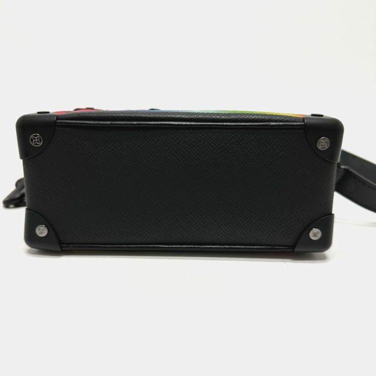 Pre Owned Louis Vuitton M30351 Taiga Mini Soft Trunk Shoulder Bag In Leather Black