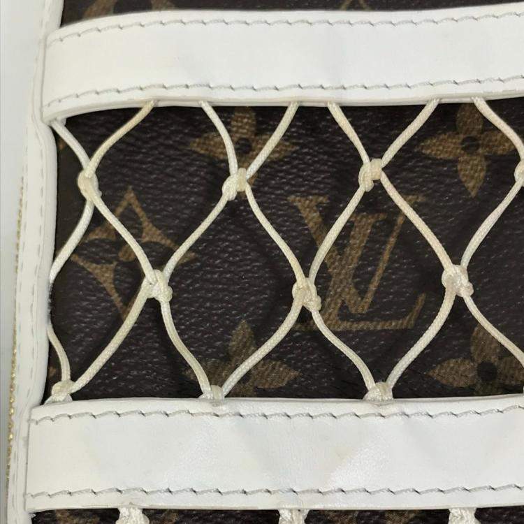 Pre Owned Louis Vuitton Soft Trunk Phone Box Pochette Shoulder Bag In Leather/Monogram Canvas White/Brown