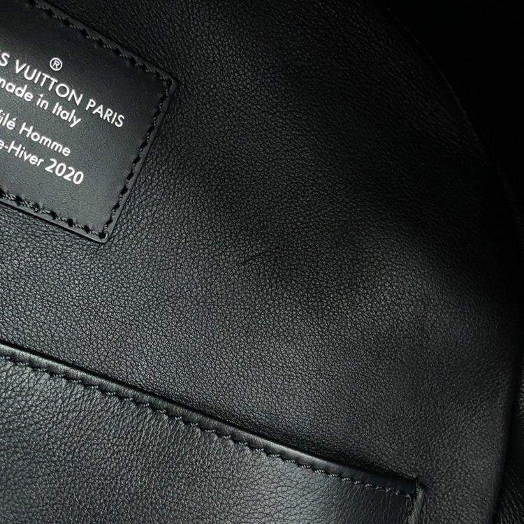 Pre Owned حقيبة ظهر لويس فويتون أوتوني هيفر 2020 فرو متعدد نوير مونوغرام فرو