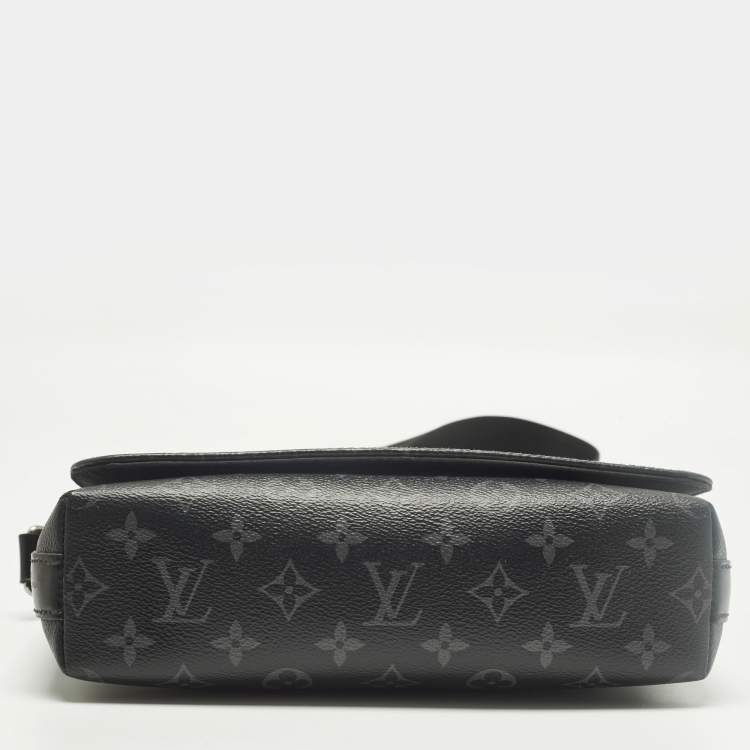 Pre Owned Louis Vuitton District PM Monogram Eclipse Canvas Messenger Bag