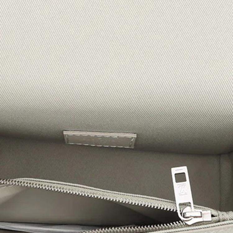 مملوكة مسبقًا Louis Vuitton Fastline Wearable Wallet Sage Cowhide Leather Lv Aerogram