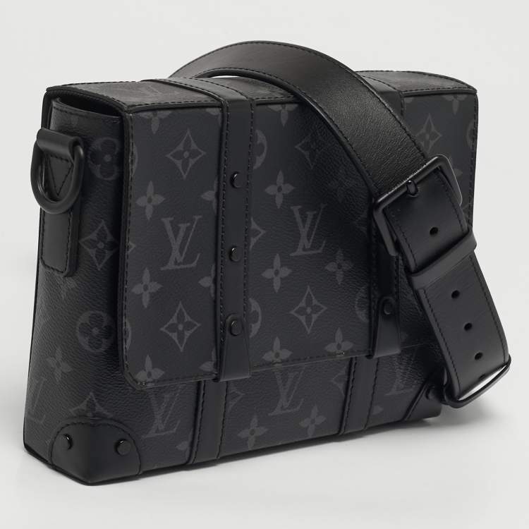 Pre Owned Louis Vuitton Trunk Monogram Eclipse Canvas Messenger Bag