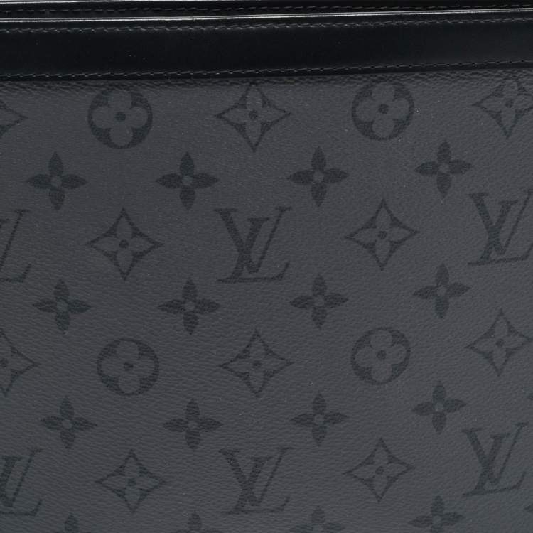 مملوكة مسبقًا Louis Vuitton Voyage MM Monogram Eclipse Reverse Canvas Pochette