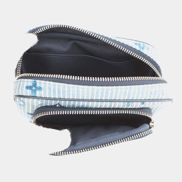 Pre Owned Louis Vuitton Outdoor Pochette Blue/Navy Watercolor Monogram