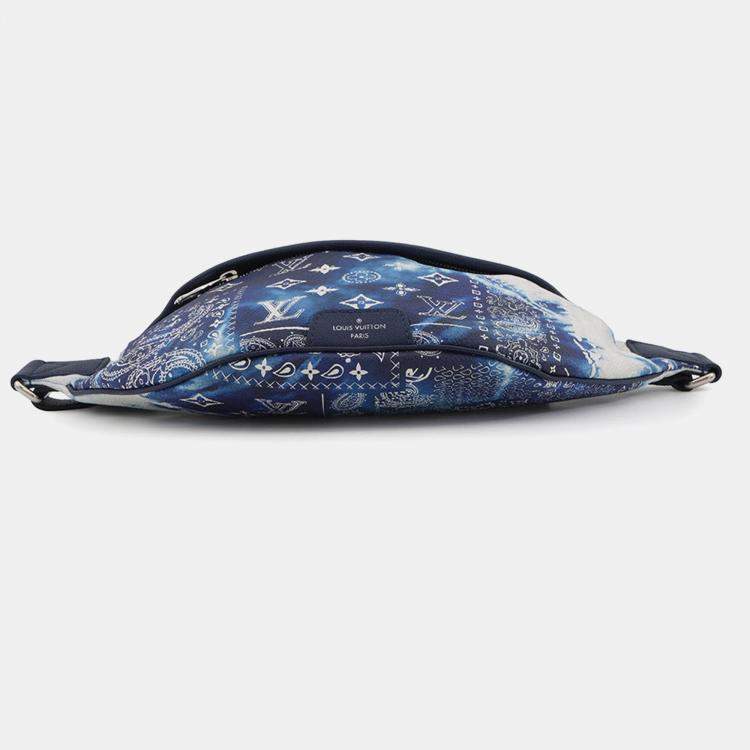 Pre Owned Louis Vuitton Discovery Bumbag Blue Monogram Bandana Size Pm