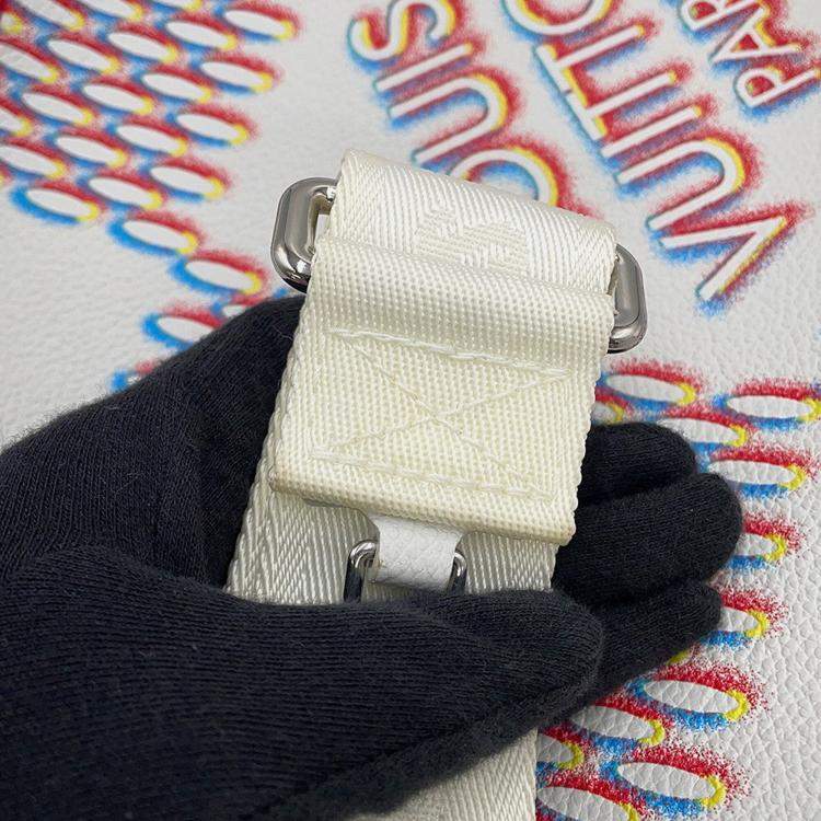Pre Owned Louis Vuitton Trio Messenger White Damier Giant Spray