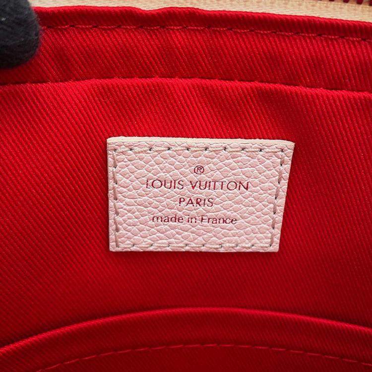 Pre Owned Louis Vuitton Trio Messenger White Damier Giant Spray