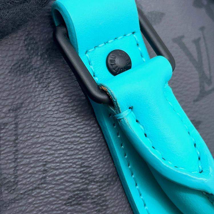 مملوكة مسبقًا Louis Vuitton Keepall Bandouliere Turquoise/Noir Monogram Eclipse Reverse Size 25