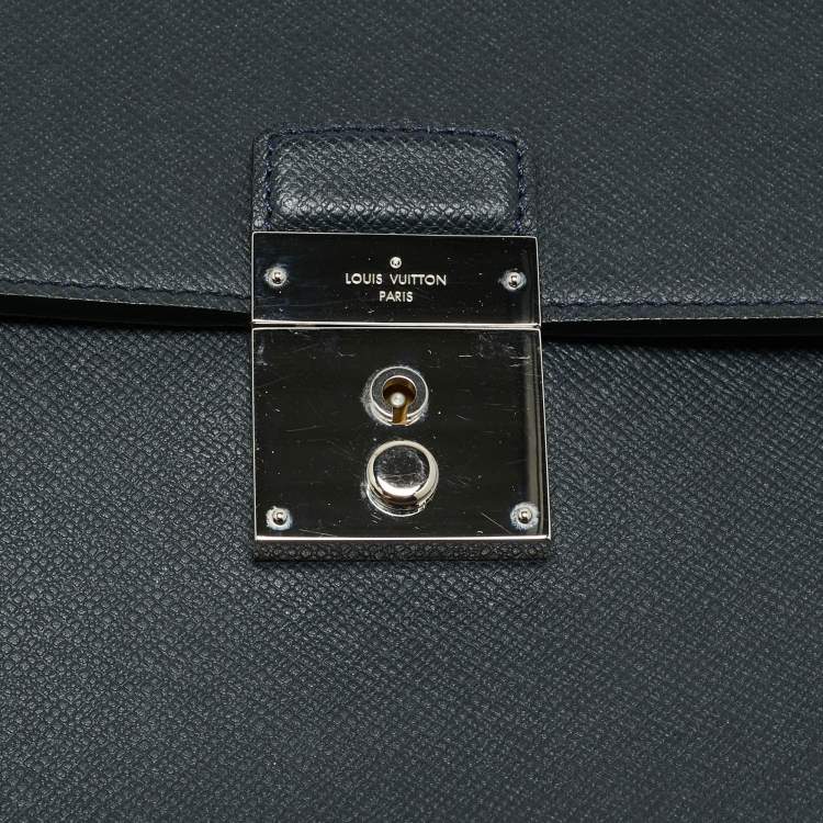 Pre Owned Louis Vuitton Robusto 3 Navy Blue Taiga Leather Briefcase